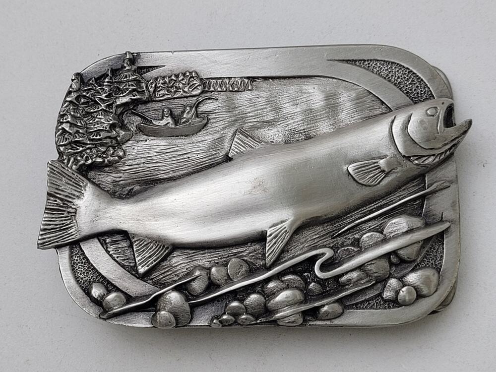 VTG 1983 Siskiyou Buckle Co. Inc. Fishing Pewter Belt Buckle
